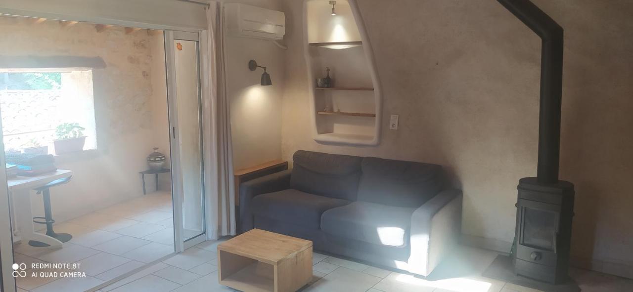 Les Studios De St Guilhem Saint-Guilhem-le-Desert Exterior foto